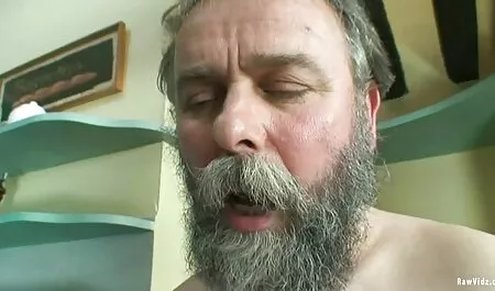 Więc suka sleeping z a busy Lesbijki erotyka mamuski