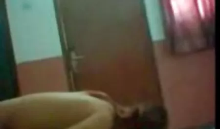 Pięknie rozprowadzając dziewczynę w odbyt darmowe filmiki erotyczne mamuski