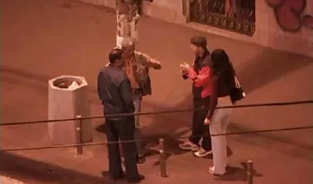 Miękki, seks filmy z mamuskami kędzierzawy język