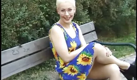 Analny coraz Z Z przyjaciele w striped skarpetki pornusy z mamuskami