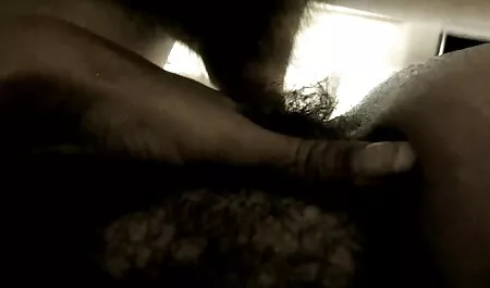 Blizny w wannie free sex mamuski z hydromasażem i wielbłąd masturbować się wodą z prysznica