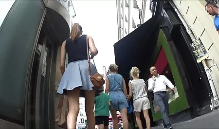 Dwie suki seks w toalecie przez otwór w filmy darmowe mamuski ścianie