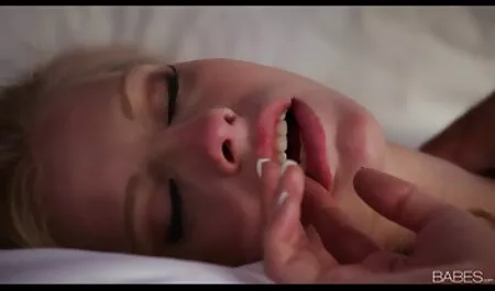 Piękno bez cipy Majtki sex filmy mamuśki