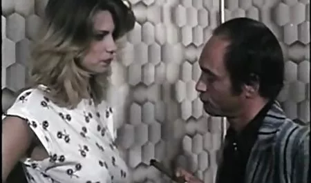 Piękna suka próbuje ssać mamuski filmy darmowe kogut