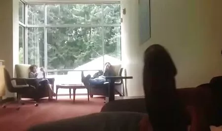 Pokaż nagą dziewczynę mamuski darmowe filmy na kuchennym stole