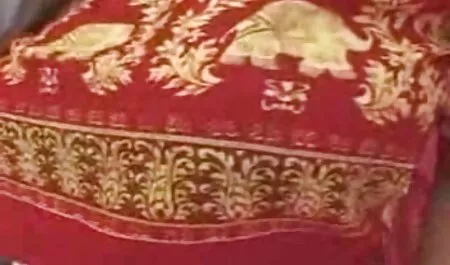 Sraponessa przy choince migdałki jej darmowe filmy z mamuskami odbyt